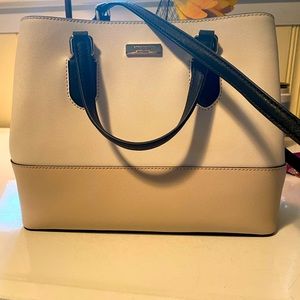 Gently USED Authentic Kate Spade purse.